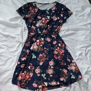Chic Floral Print Mini Dress